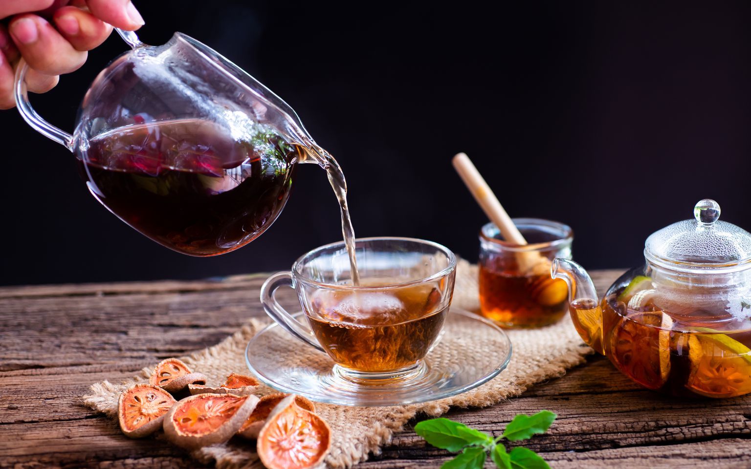 The Health Benefits and Contraindications of Black Tea: What You Need to Know